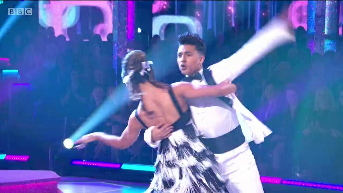 a reminder of THE strictly jive dance #strictly