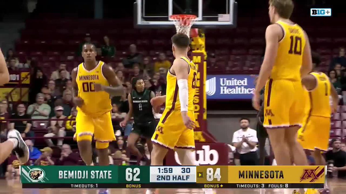 .Caleb Williams is back to splashing at Williams Arena! 👌 Subscribe/stream on B1G+