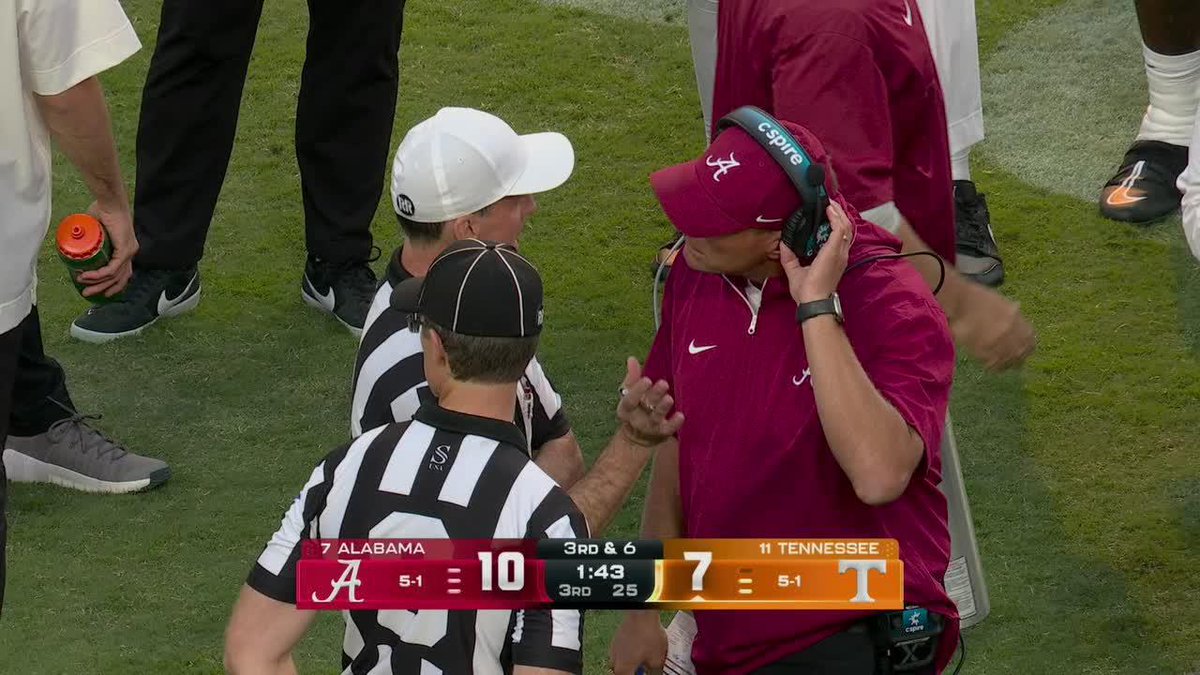 TENNESSEE TAKE THE LEAD AGAINST BAMA ๐ DONT'E THORNTON JR. WITH A BIG CATCH TO SET UP THE TOUCHDOWN ๐ฅ