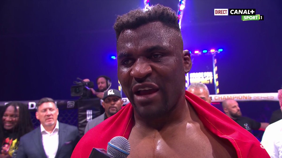 #PFL 🥊 : "Je ne peux penser à autre chose à part à mon fils, Kobe" L'interview d'après-match très émouvante de Francis Ngannou après sa victoire.
