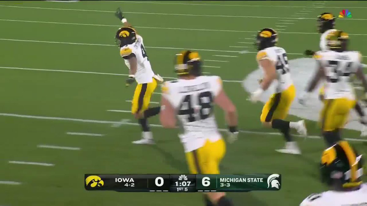 INTERCEPTED 😤 Hawkeye Football #B1GFootball on NBC 📺