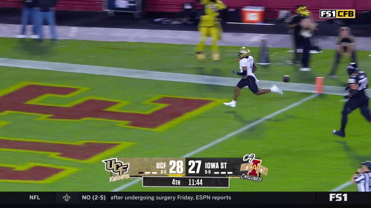 OH MY 😱😅 UCF NEARLY HAD A SECOND PICK 6 TONIGHT BUT THE BALL WAS DROPPED AT THE 1 YARD LINE