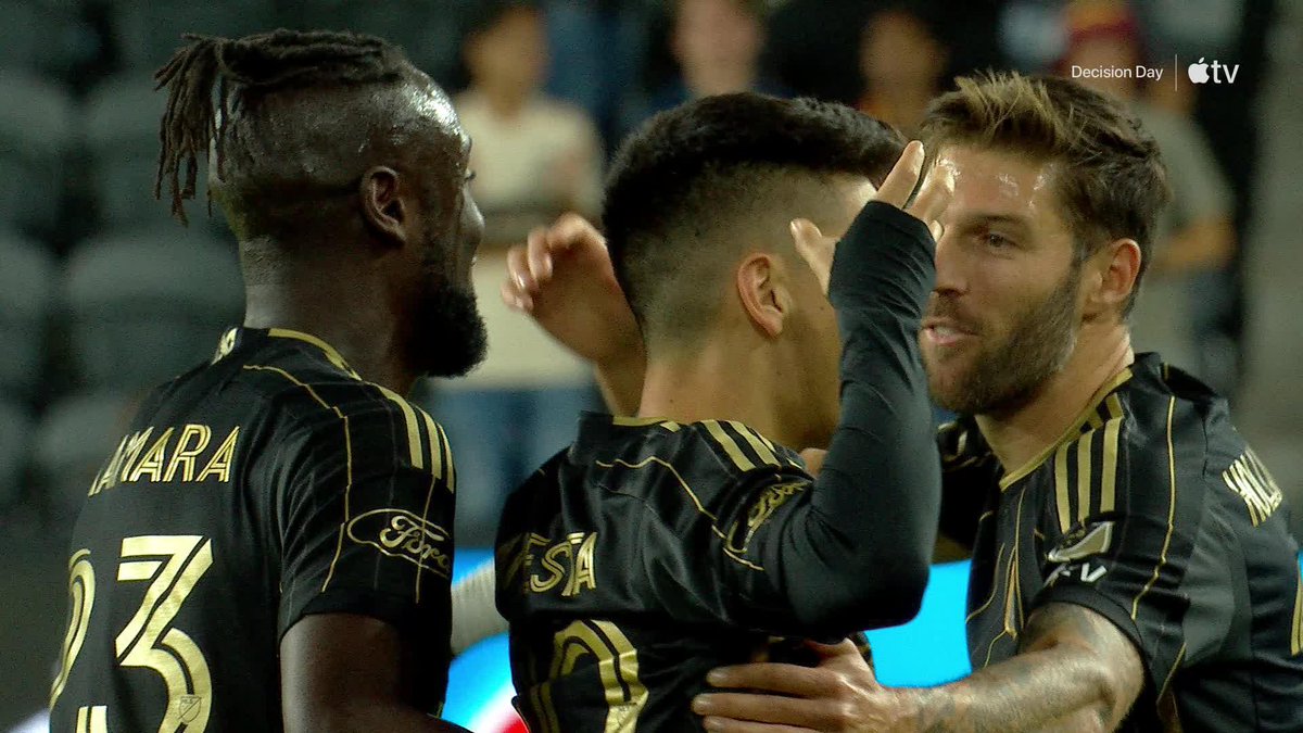 Eduard Atuesta rips it! 💥 LAFC takes a 2-1 lead and is closer to locking in that No. 1 seed.