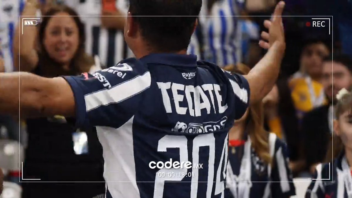 Derechazo de Iker Fimbres y un muy emotivo festejo.🥹💙🤍 #LenteRayado Codere.mx