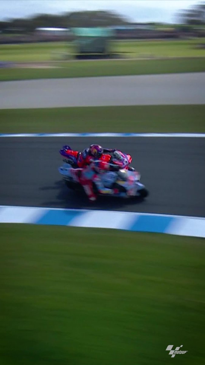 A Phillip Island barnstormer indeed! 🔥🤯 Marc Márquez literally licked the stamp and sent it after he caught Pecco Bagnaia and Jorge Martín Almoguera 🚀 #AustralianGP 🇦🇺