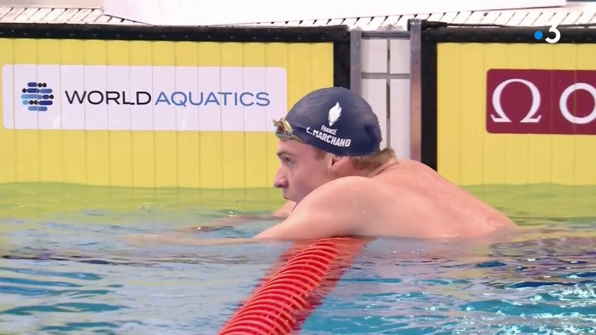 #SWC2024 | ⏱️🇫🇷 Record de France pulvérisé de plus de six secondes par Léon Marchand ! 🏊 Le Toulousain a remporté le 400m 4 nages de l'étape de Coupe du monde de petit bassin à Shanghai en 4'00''03. Troisième victoire en trois jours pour le quadruple champion olympique !