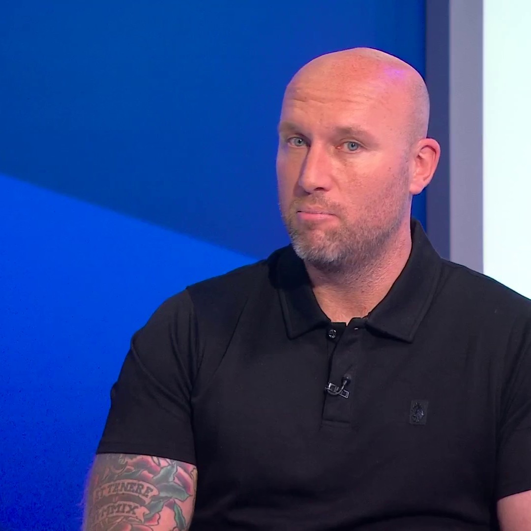 "The are pretty pathetic at it" ๐ Dean Ashton is not impressed by Manchester United's pressing and believes they are set up to be a counter-attacking team ๐