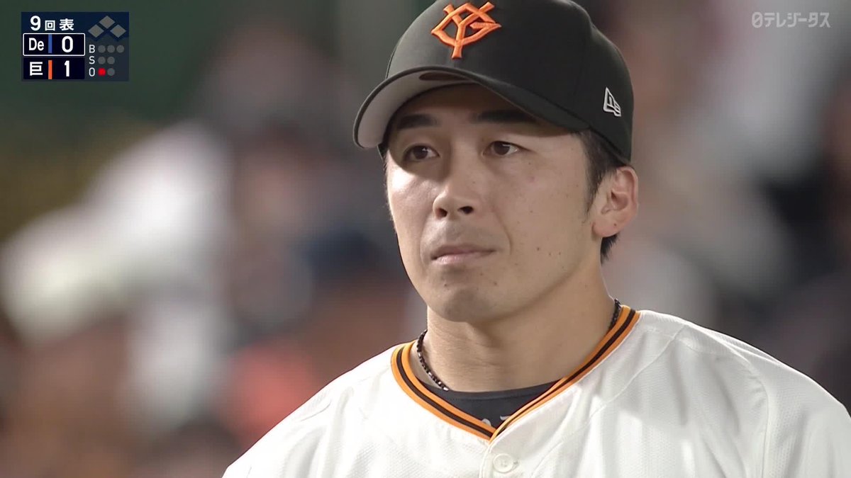 プロ野球選手がアウトにすることを最大の目的として、送球の枠を外すことなくあえてワンバン送球を選択する。 この判断と技術が最高にかっこいい。