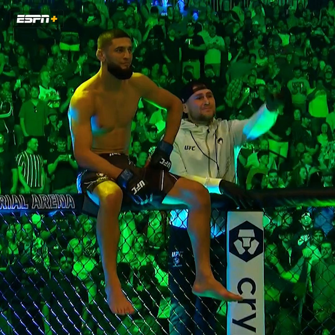 Ngl, Khamzat sitting on top of the cage while Gilbert Burns was walking out was +100000 aura.