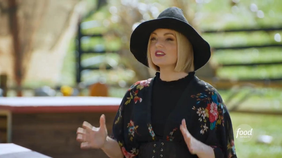 You heard it from @chefdphillips: "The witching hour is upon us!" 🧙‍♀️ Don't miss tonight's penultimate episode of #OutrageousPumpkins @ 10|9c, or stream on Actually HBO Max and @DiscoveryPlus!