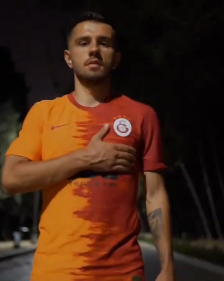 🎶 Bana yolun seç diyorlar bozuk yolu seçer miyim? Fenerbahçe'ye karşı; 3 gol 5 asist 👏🏻