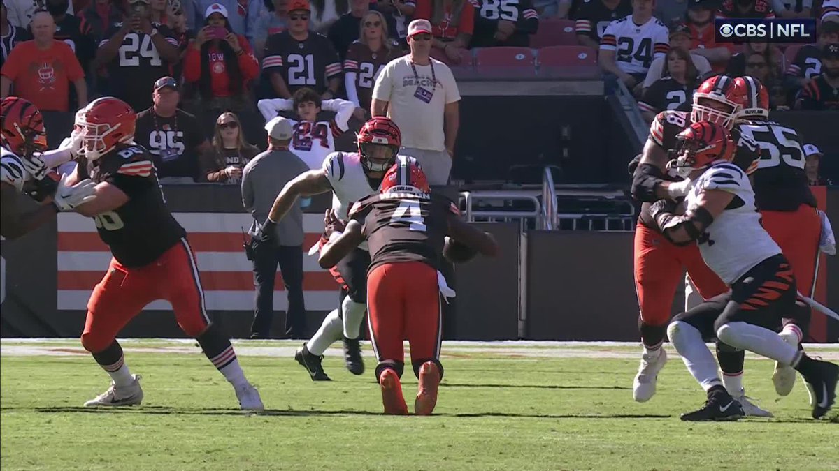 Awful: #Browns fans were cheering when Deshaun Watson went down with what looks to be a season-ending Achilles injury. Be. Better.