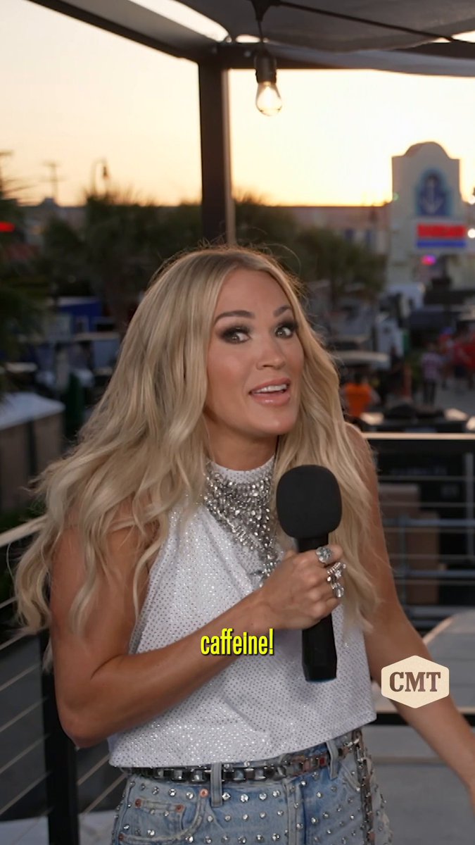 Making today a self-care Sunday per Carrie Underwood 😌 #cmtHot20