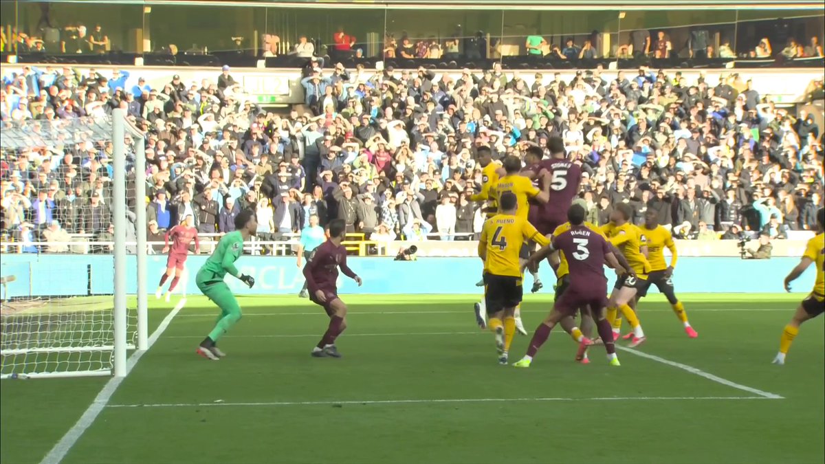 Stop tweeting nonsense. I said I wasn’t convinced that Jose Sa was set. I’m still not… but when Stones heads the ball, there’s no question Silva’s not interfering. Correct decision to give the goal.