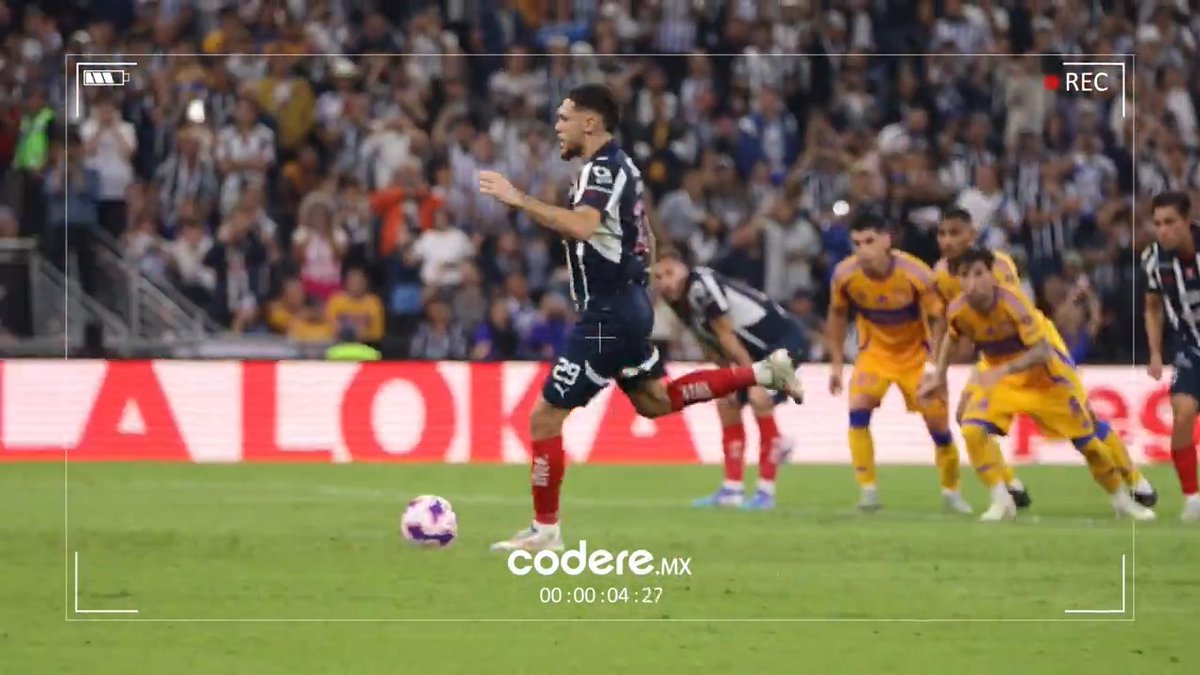 Así “como me Goofy” el gol de Lucas Ocampos.🤭🇦🇷🔝 ¡GENIO!🔥#LenteRayado Codere.mx
