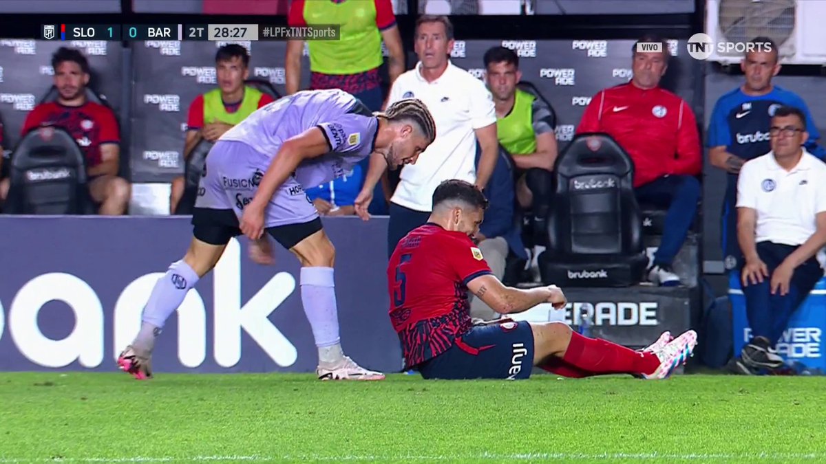 👉 La dura patada y el insulto de Rodrigo Insua a Eric Remedi.