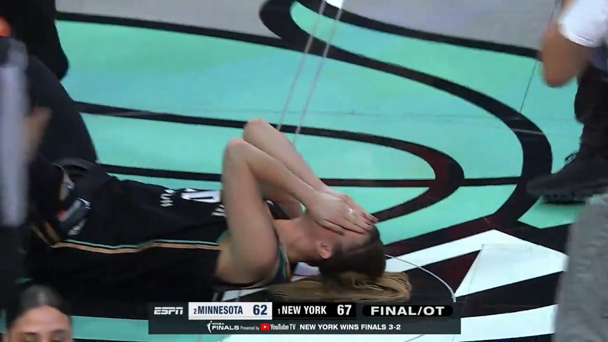 CONCRETE JUNGLE WHERE DREAMS ARE MADE OF!!! ๐ฝ New York is on fire as the Liberty win their FIRST #WNBA TITLE EVER!!! ๐