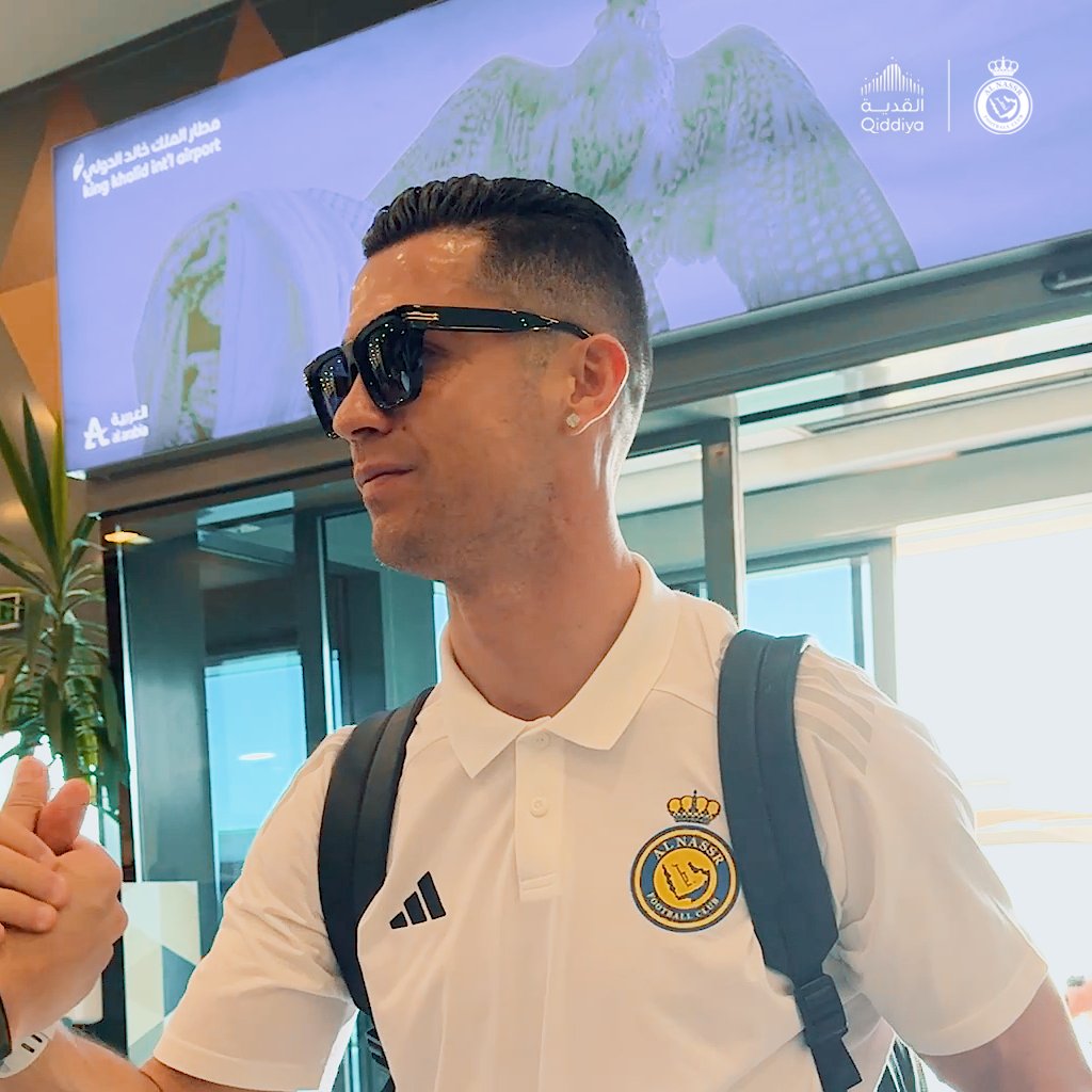صبـاح الخيـر 💛 هُنا الطيران الخاص ✈️