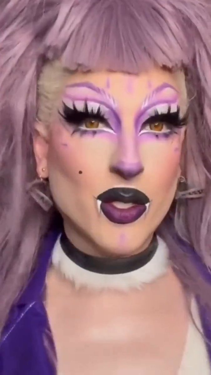 channeling MAJOR werewolf vibes thx to DEERE 🐺💜