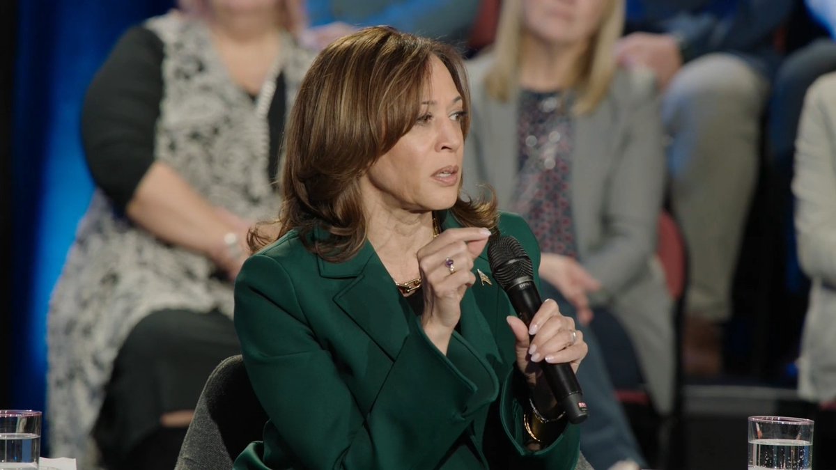 Vice President Harris: Trump’s Chief of Staff, two Defense Secretaries, his National Security Advisor, and his Vice President have all said he is unfit to be president again and is dangerous. His top general said he is ‘fascist to the core.’ These are people who were with him in the Oval Office and the Situation Room