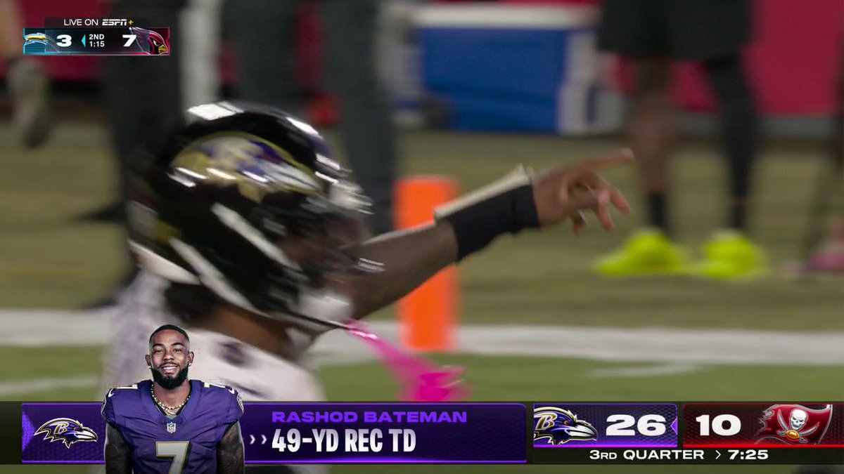 LAMAR WITH AN ABSOLUTE DART TO BATEMAN FOR A 49-YARD TD 🔥 #BALvsTB | ABC/ESPN