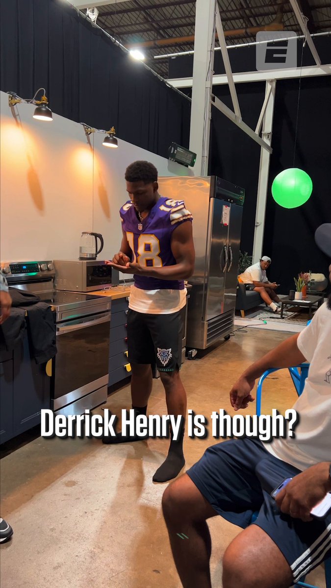 “If I lifted like y’all, I’d be Derrick Henry.” This convo between Ant and JJ is pure gold 😂 ESPN Cover Story from Jamal Collier: