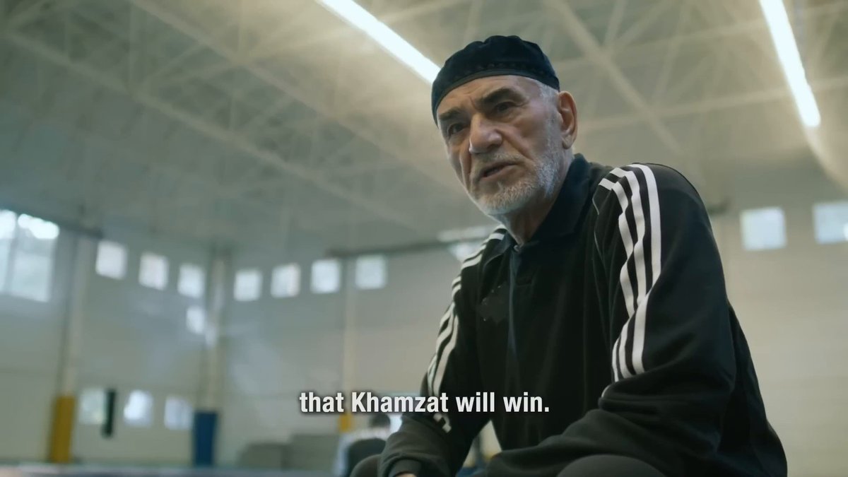 Khamzat Chimaev invited legendary Russian coach Salim Nutsalkhanov to his training camp to fine-tune his wrestling skills 👀 #UFC308 (via UFC)