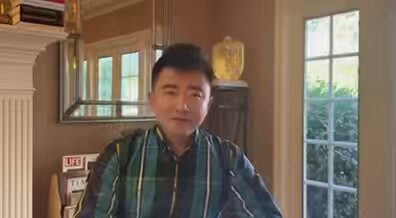 我耐心的看完了曾经的亚洲代表芮成钢的复出宣言。虽然已经身在美国，味道跟在国内区别不大。绕山绕水17分钟楞是一句实话没讲。
