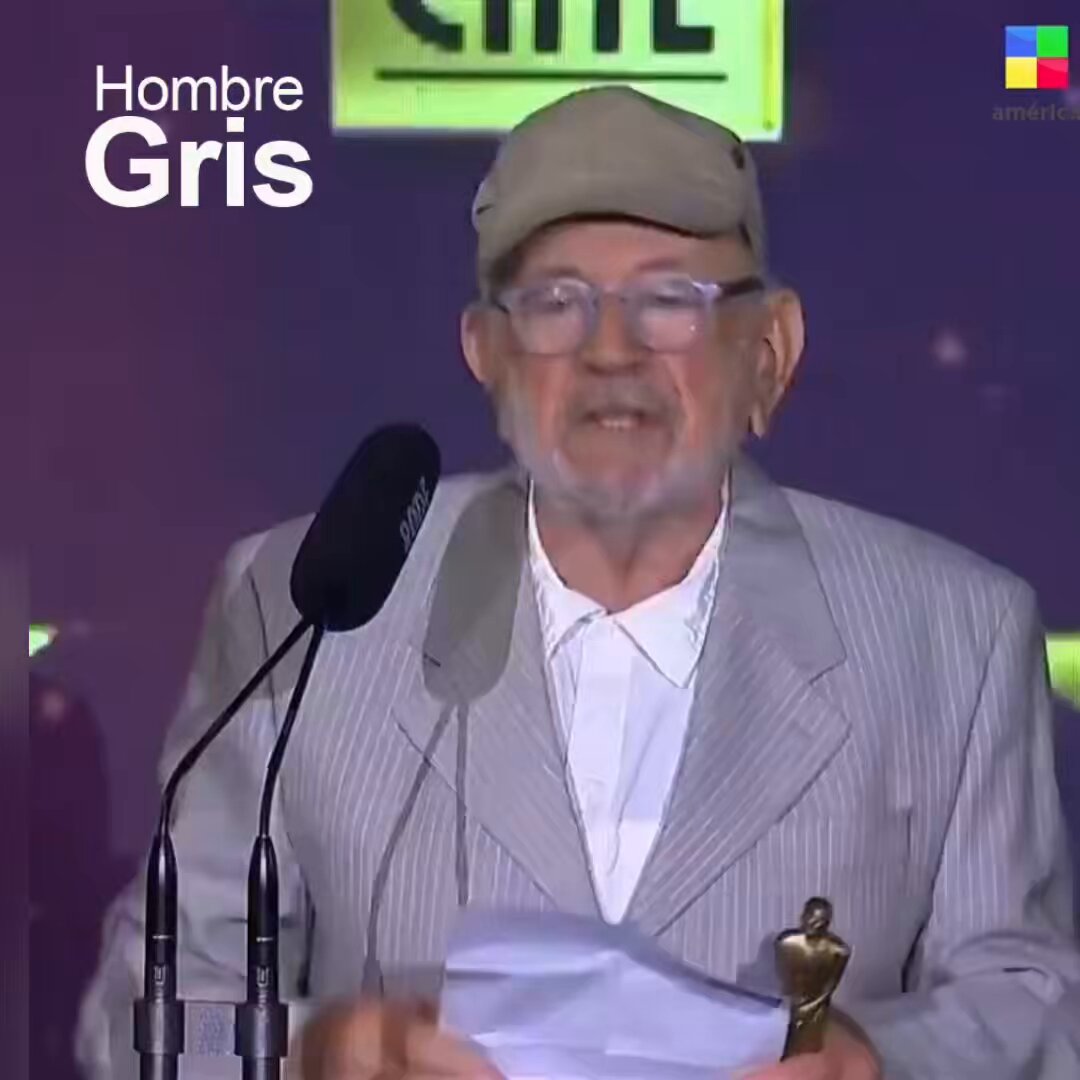 🔥El idiota comunista de Norman Brisky fue un pelotudo de chico y con el tiempo sus ideas se fueron perfeccionando ¿Coinciden que tiene caca en la cabeza? 1 - SI 2 - SI SI SI
