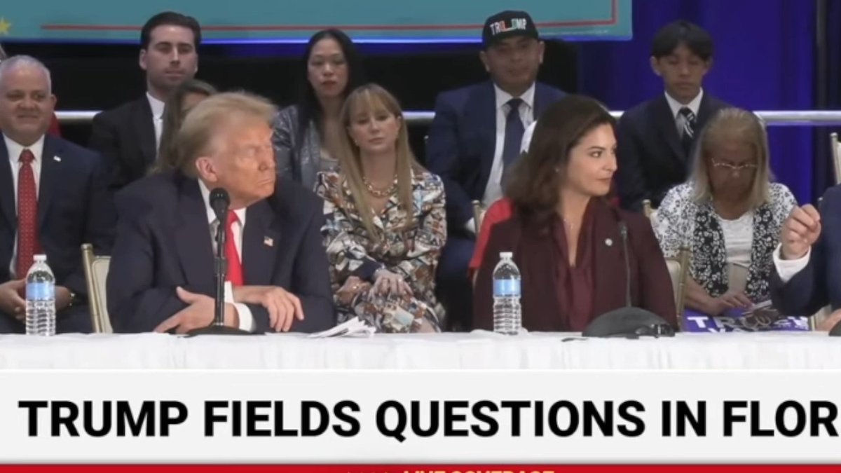 Trump appears to once again be falling asleep during his campaign event