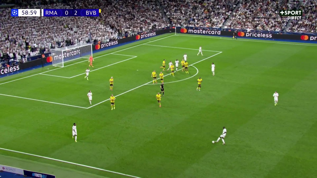 🚨 𝗟𝗔 𝗠𝗔𝗚𝗜𝗘 𝗗𝗨 𝗥𝗘𝗔𝗟 𝗢𝗣𝗘̀𝗥𝗘 𝗘𝗡𝗖𝗢𝗥𝗘 𝗘𝗡 𝗖𝟭 ! 🤩🤍 Kylian Mbappé impliqué sur les deux buts des Merengue. 🎥 @CanalPlusFoot