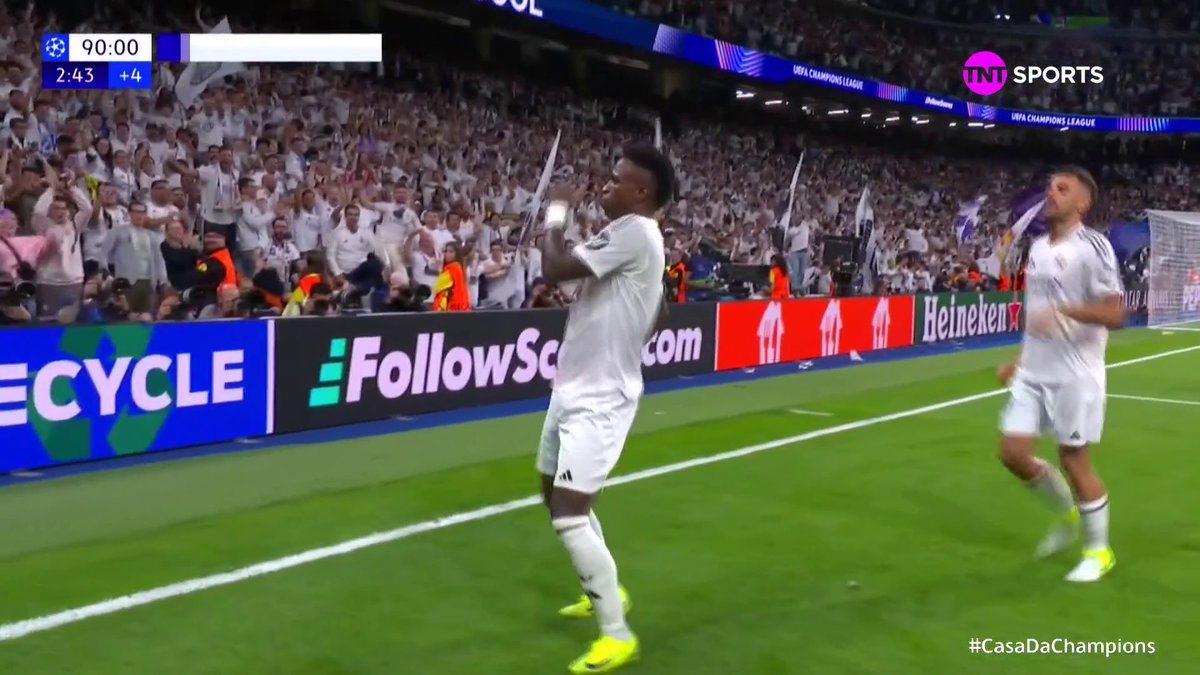 HAT-TRICK HISTÓRICO DE VINI JR UMA SEMANA ANTES DE GANHAR UMA BOLA DE OURO PRIMEIRO BRASILEIRO MELHOR DO MUNDO EM 17 ANOS VIRADA ABSURDA DO REAL, SHOW DE VINI REAL MADRID 5X2 BORUSSIA DORTMUND