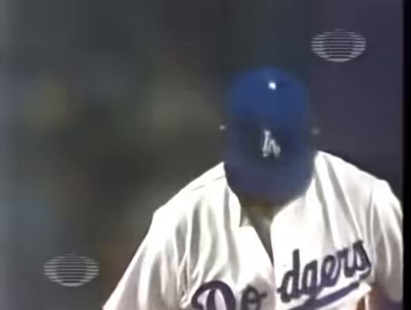 #EsTiempoDeBeisbol y de informar el lamentable fallecimiento de #FernandoValenzuela Así lo dieron a conocer los Los Angeles Dodgers Los Dodgers de Los Ángeles lamentan el fallecimiento del legendario lanzador Fernando Valenzuela.