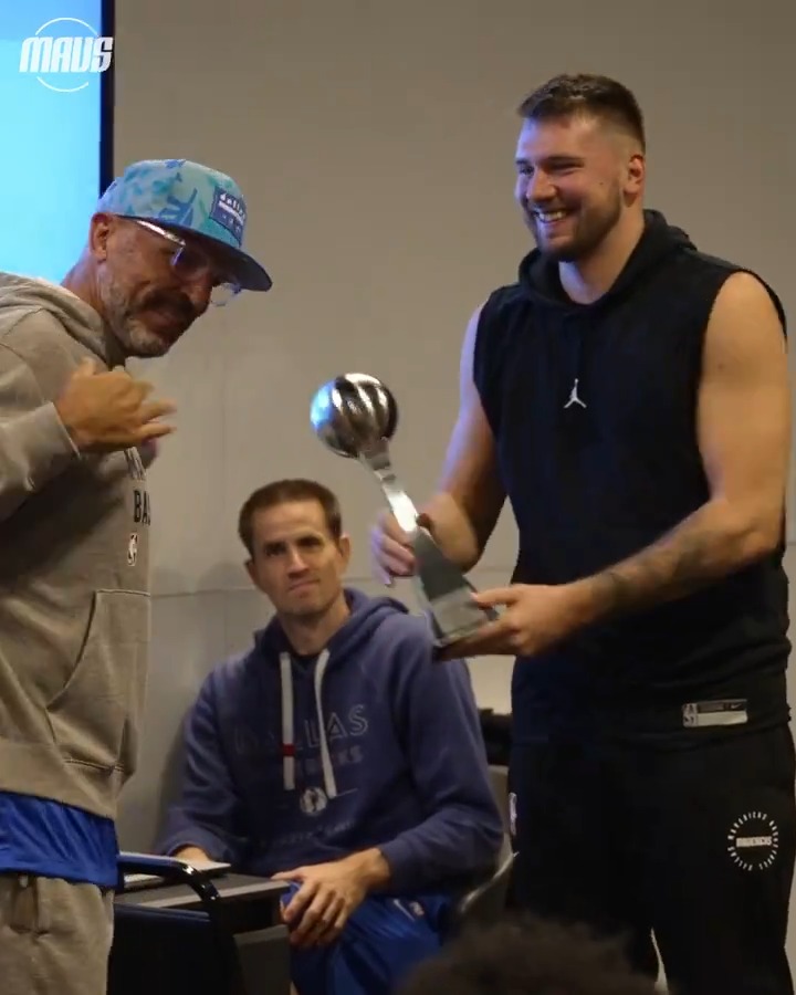 Our humble king 🥹 Coach Kidd presented Luka Doncic with his ESPY award for Best NBA Player this morning 🏆 #MFFL