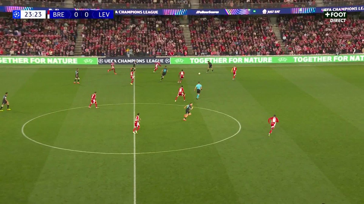 Florian Wirtz, l'ancien brestois, qui ne fête pas son but face au club breton. Quelle classe de l'allemand !! #SB29B04 #ChampionsLeague
