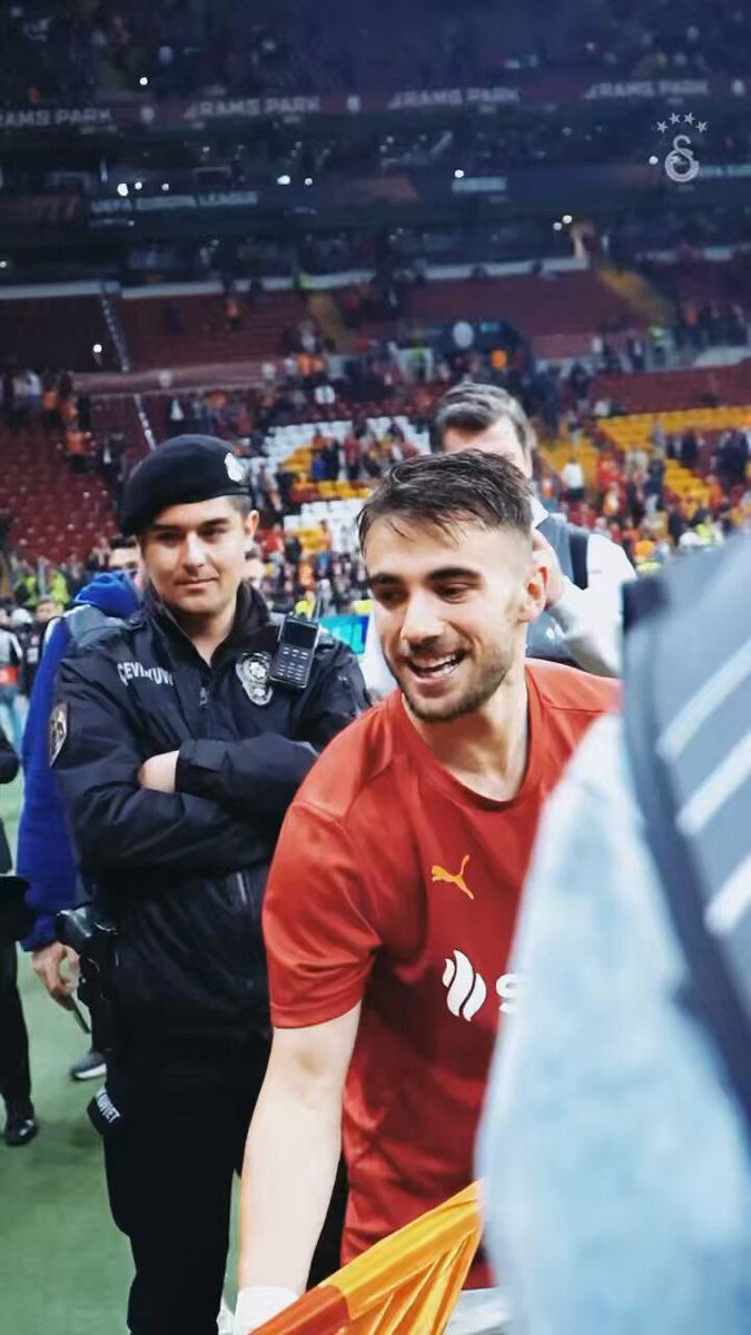 Yerine sevemem… 💛❤️