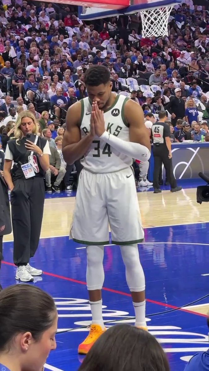 Giannis was locked in before tip-off 🔒 Bucks-76ers | Now on ESPN 🍿