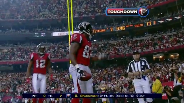 .Alge Crumpler highlights outta nowhere 🫨 📅: #NationalTightEndsDay – Sunday Oct. 27