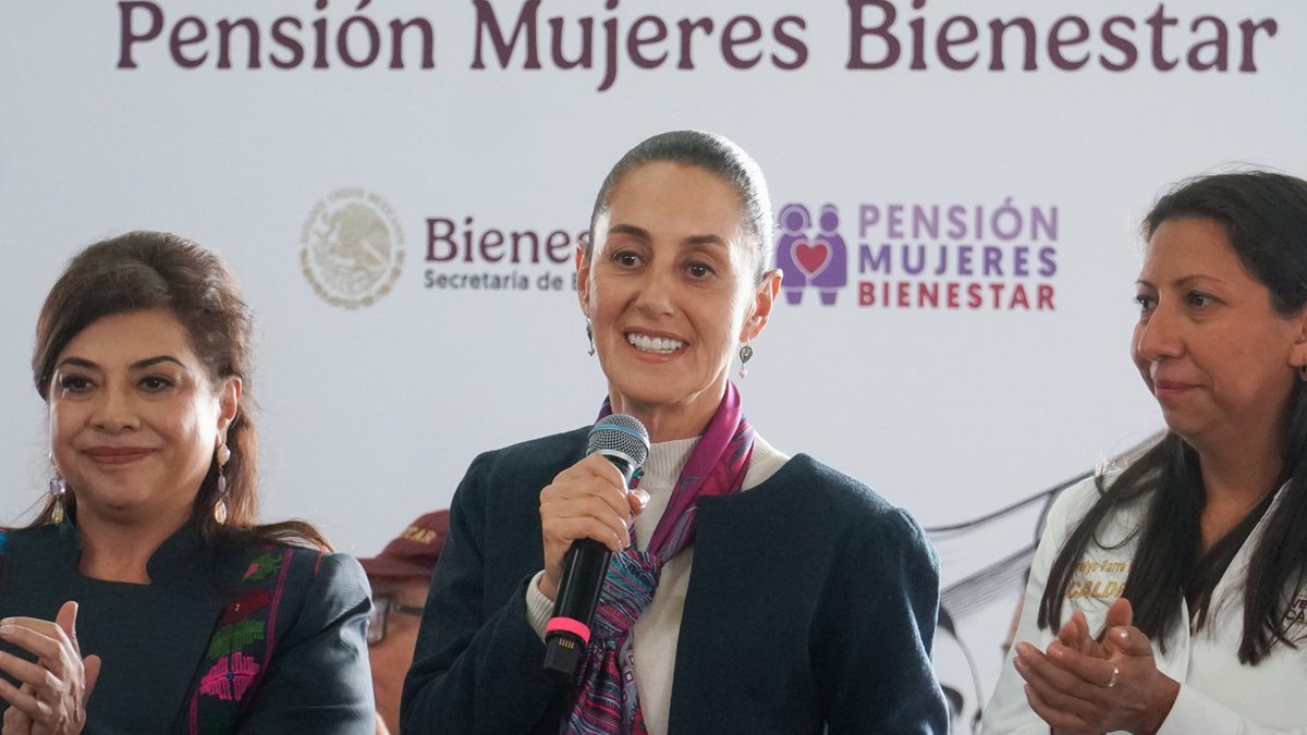 Realizamos visita sorpresa al módulo de registro para la Pensión Mujeres Bienestar en la alcaldía Venustiano Carranza de la Ciudad de México. Este programa reconoce el trabajo que todas hacemos a diario. A la Presidencia de la República llegamos juntas.