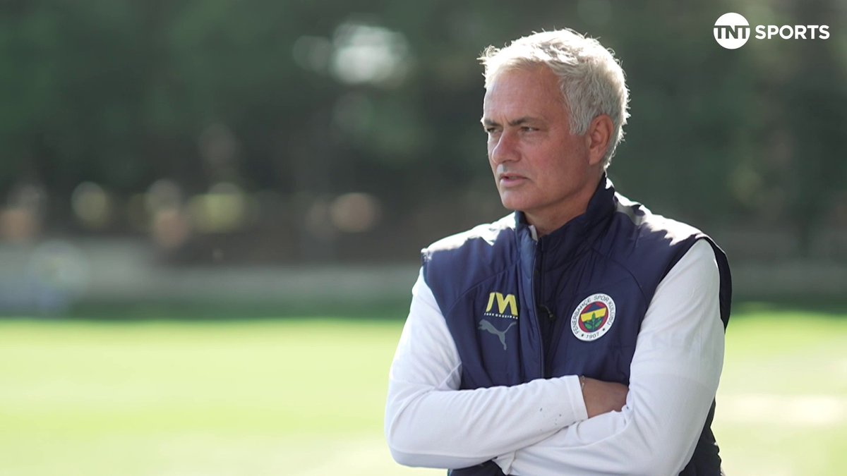 🟡🔵 Fenerbahçe Teknik Direktörü Jose Mourinho dış basına verdiği röportajda, eski kulübü Manchester United'a karşı oynamasına rağmen kazanmak için ekstra bir motivasyonunun olmadığını söyledi.