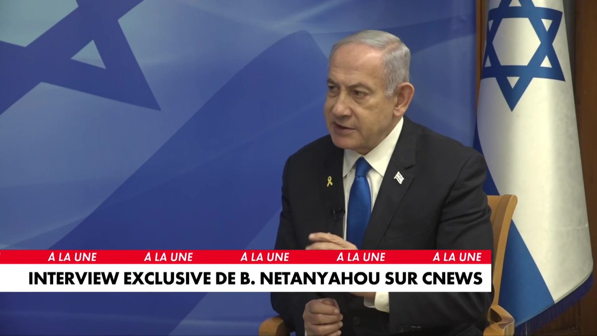 Un grand merci à Netanyahou pour ses mots de solidarité envers les juifs de France alors que Macron les a abandonnés par soumission aux islamistes. C'est réconfortant de savoir qu'un chef d'État dans le monde pense à nous. Macron n'est pas mon président...