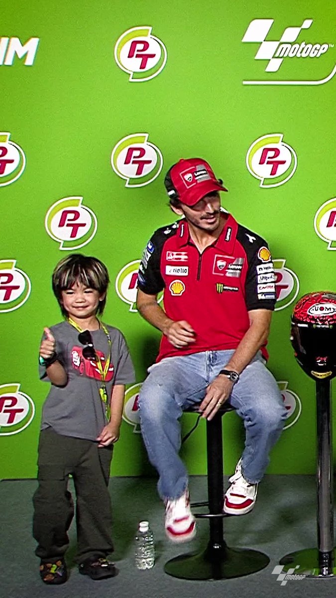 No Marc Márquez in the press conference? 🤔 No probs, Pecco Bagnaia has found a replacement quite quickly! 😂 #ThaiGP 🇹🇭