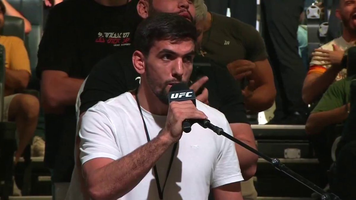 Dorobshokh Nabotov, an undefeated lightweight fighter from Tajikistan, asked Dana for an opportunity to fight for UFC at the press conference. Dana White invited him onto the stage 🤝 #UFC308