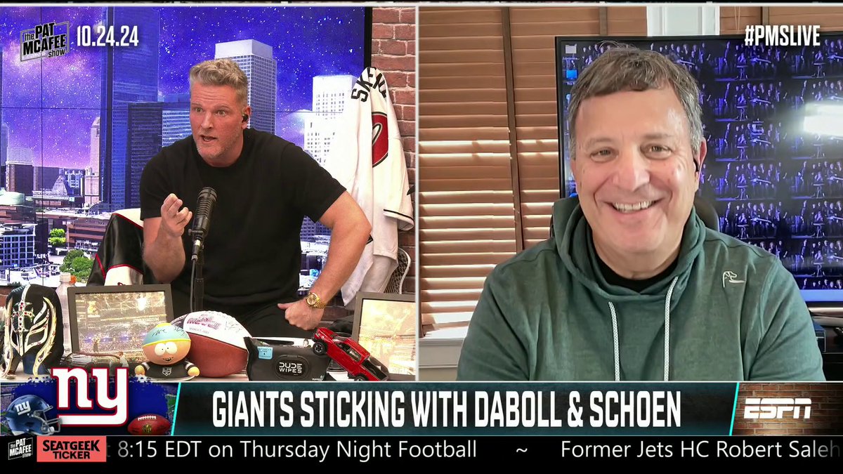 .@MLombardiNFL was offended by the Giants decision-making during Hard Knocks 😳 "It looks like people were doing their fantasy draft ... and that's offensive to me."