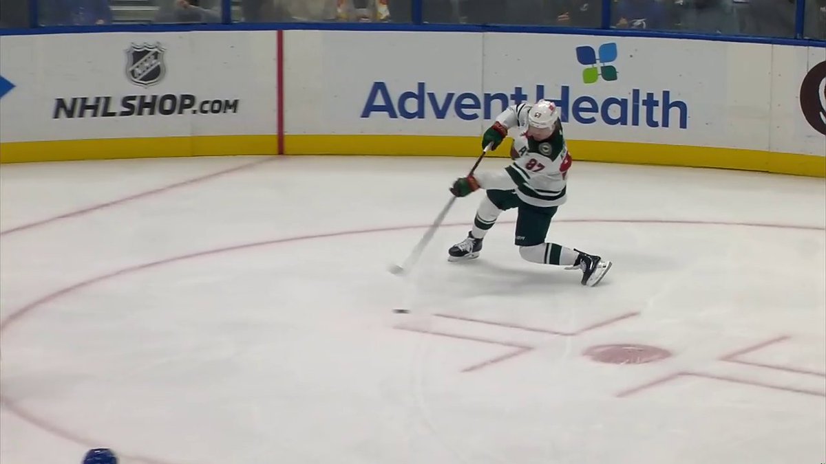 KIRILL KAPRIZOV 🤩 Will the Minnesota Wild extend their season-opening point streak to seven games tonight?