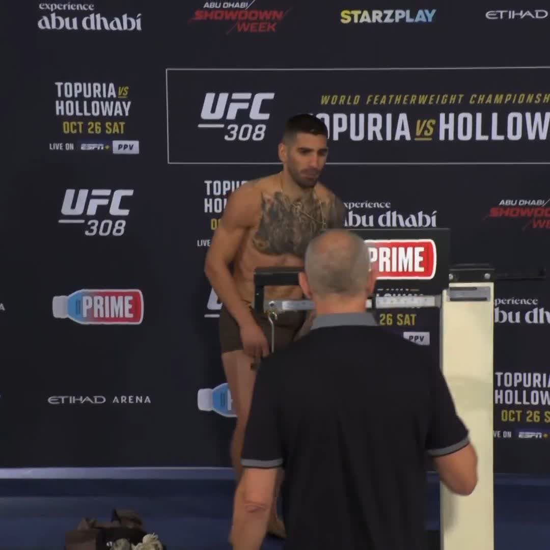 El campeón es el primero, Ilia Topuria en peso y listo ⚖️ #UFC308