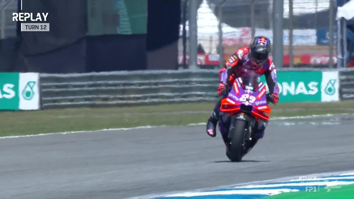 Que pena que el piloto más rapido de MotoGP 2.024 vaya a Aprilia. O que Fabio y Mir también campeones no tengan una moto a su nivel para ver a todos luchar contra Pecco y Marc en sus Ducati. Un mundial mono marca,no es mundial. Ojala Jorge Martín Almoguera gane.