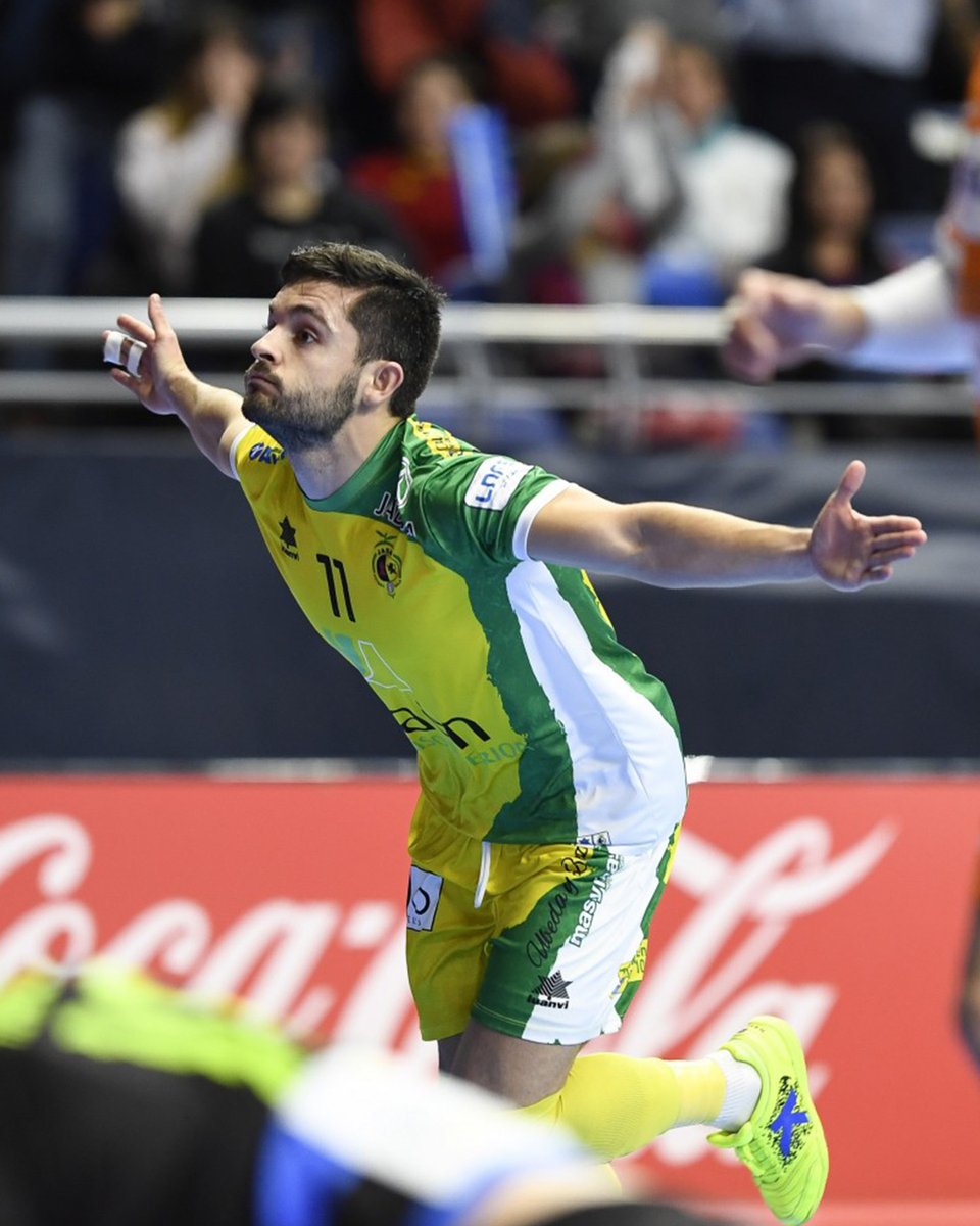 💫🟡🟢 Dani Martin 11 se inventó un 𝙜𝙤𝙡𝙖𝙯𝙤 con Jaén Paraíso Interior FS en el #WanapixJaén #LNFS #LigaFutsalProfesional