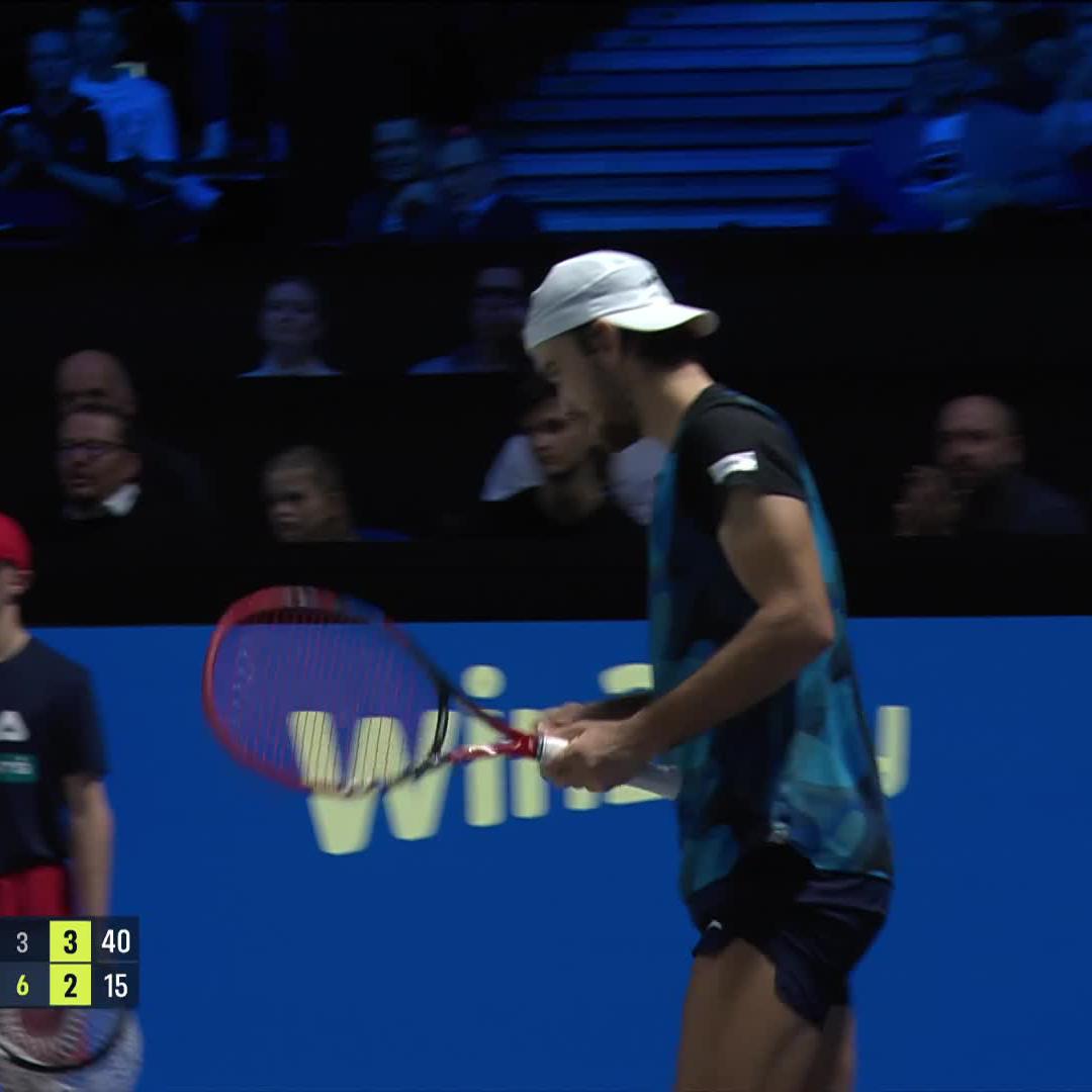 Brilliant pass from Machac 💥 #ErsteBankOpen