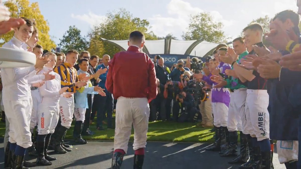 Oisin Murphy lifts the Champion Jockey trophy for a FOURTH time ๐๐๐๐ Relentless dedication ๐ Oisรญn Murphy | Ascot Racecourse